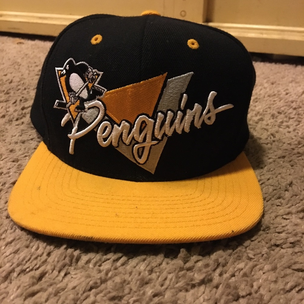 Penguins SnapBack